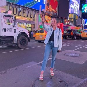 Meet your Posher, Jane